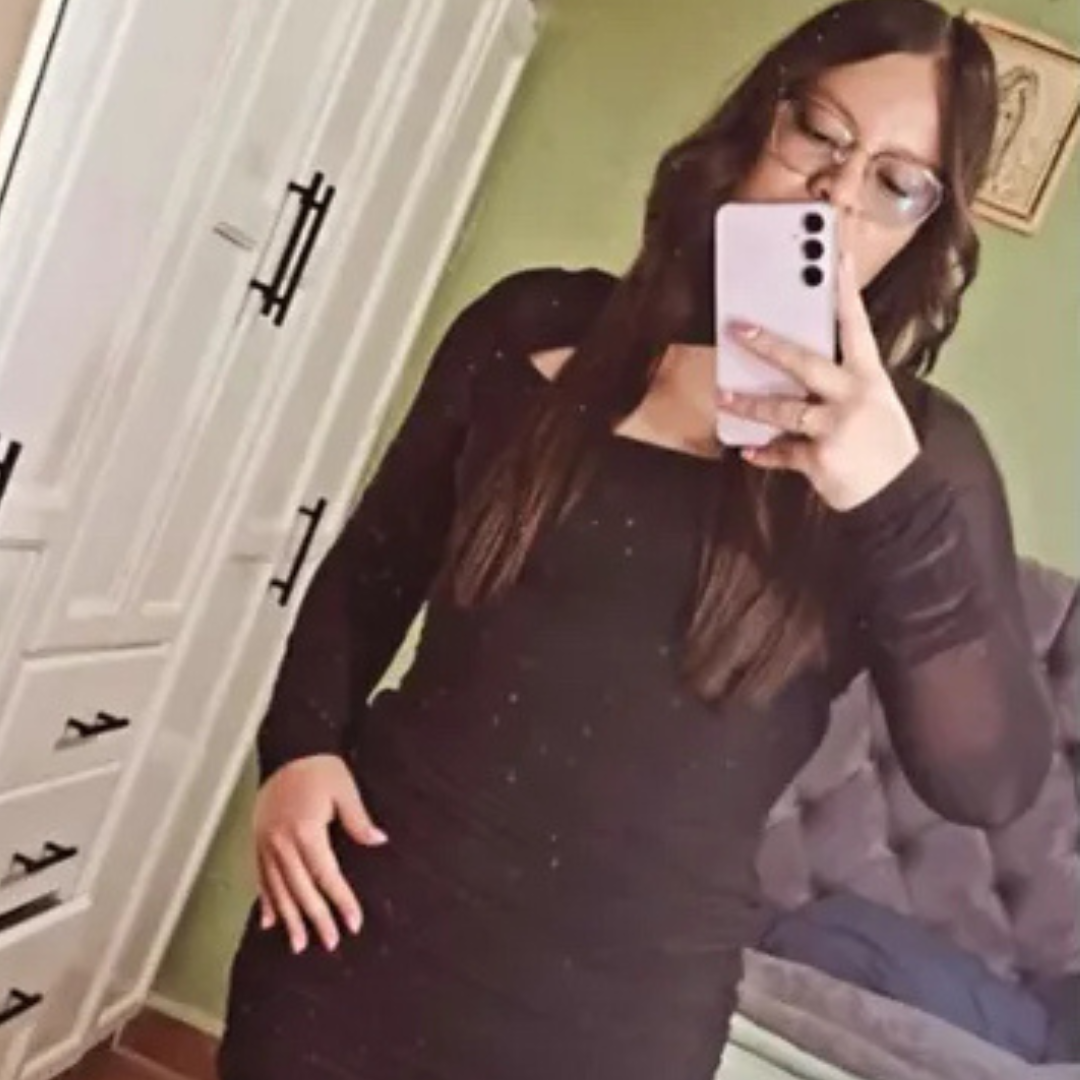 <em>Isabela Luna</em>